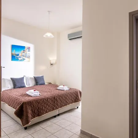 Belvedere Village 3*