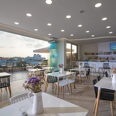 Belvedere Village 3*