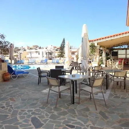 Belvedere Village 3*